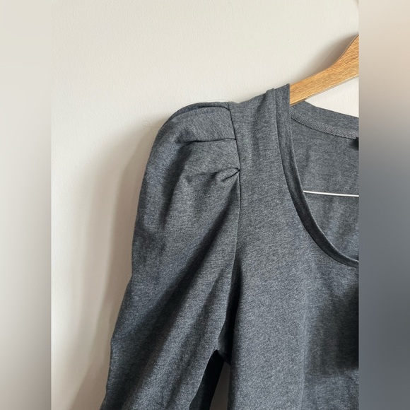 NWT English Factory Gray Scoop neck Top - Picture 4 of 8